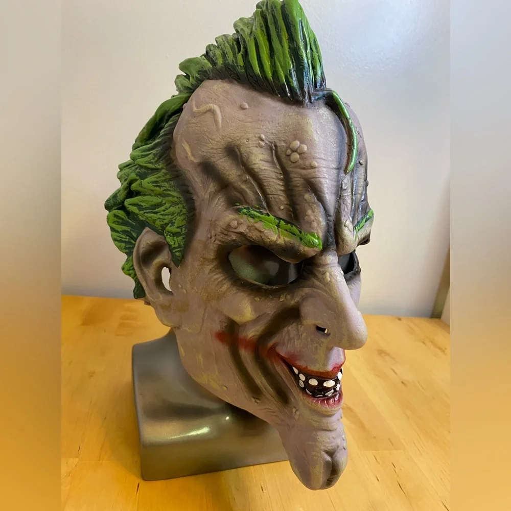 Arkham City Joker Mask Rubies DC Comics Batman Halloween Cosplay